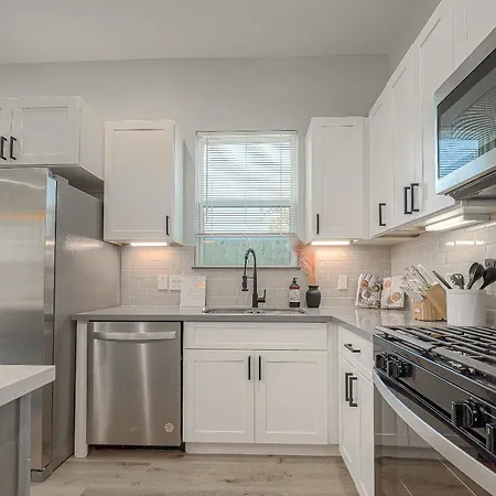 Modern Home Near Downtown With Fast Wifi, Bbq, Games & Ev Equipped! Houston Extérieur photo